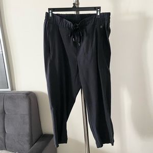 Athletic pants
